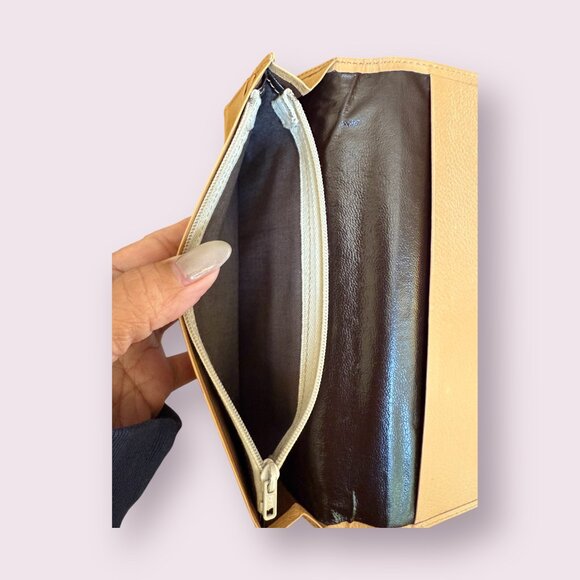 Vintage Yves Saint Laurent YSL Tan Leather Long Slim Bi-Fold Wallet - Picture 7 of 11